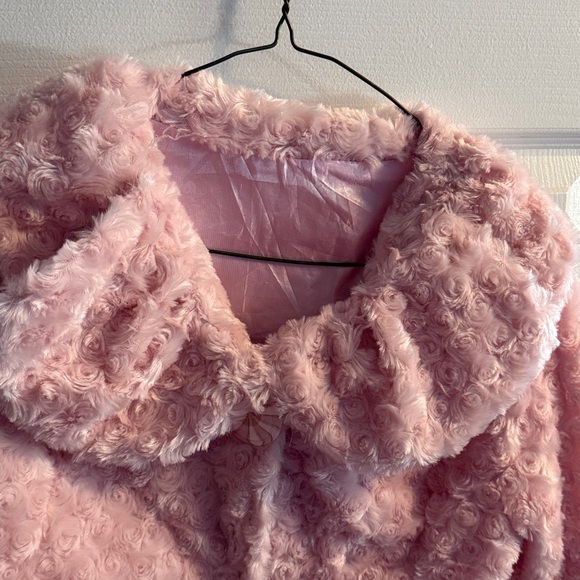 Pink Faux Fur ladies  Coat - Picture 2 of 5